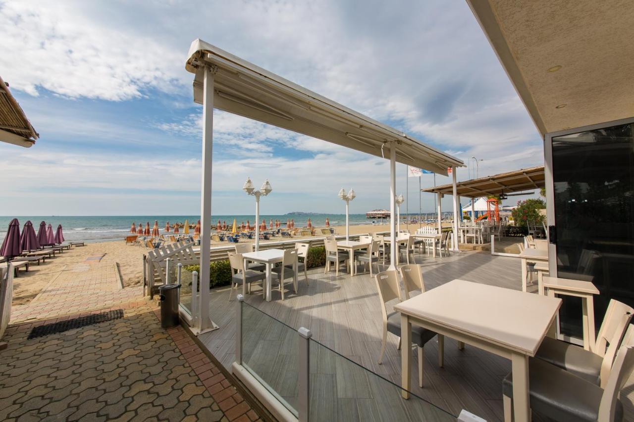 Expert Hotel Golem  Zewnętrze zdjęcie