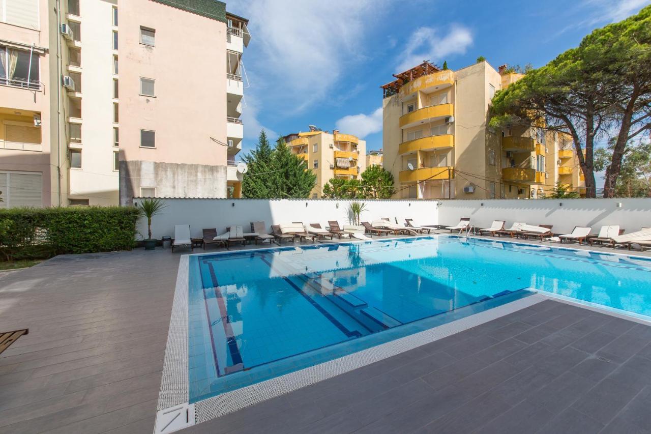 Expert Hotel Golem  Zewnętrze zdjęcie